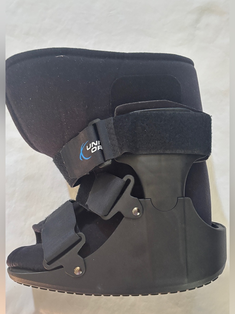 United Ortho Air Cam Walker Fracture Boot Black Medium M New Without Tags